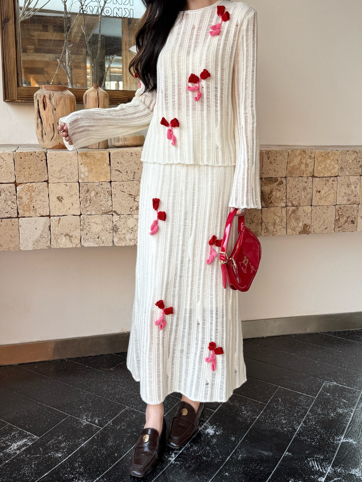 25fw new wool round neck sweater with skirt suit