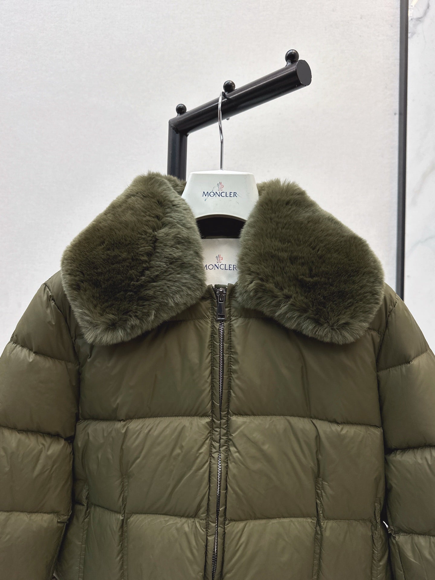 25 New Otter Rabbit fur collar zipper down jacket