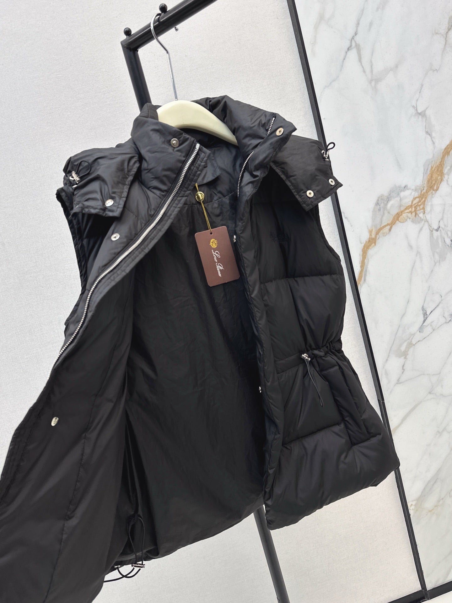 25 New drawstring waistband down vest jacket
