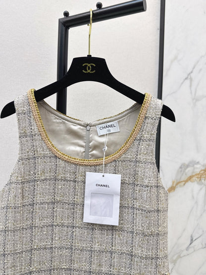 25 New sleeveless woven dress