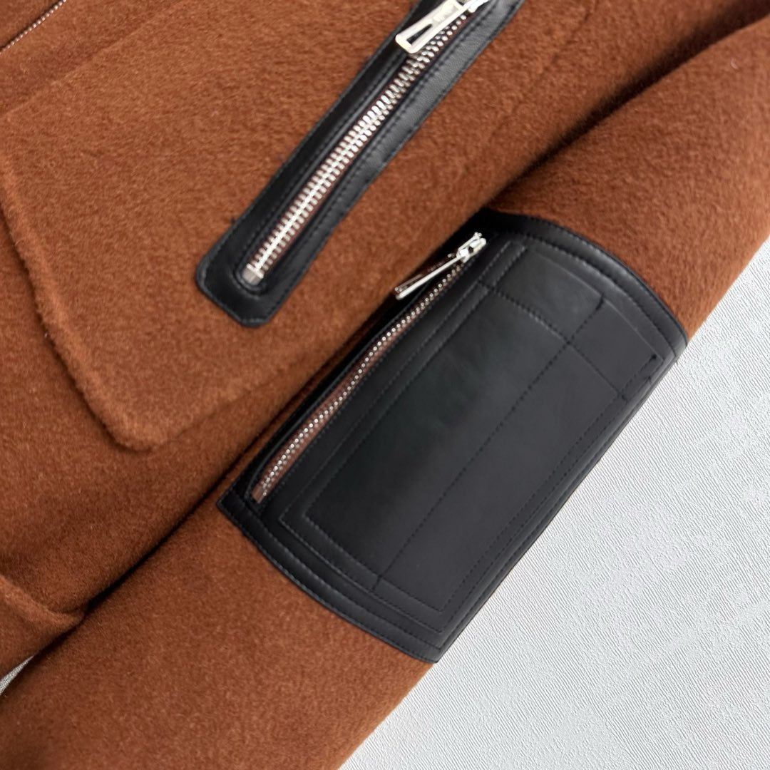 25 Long woolen coat