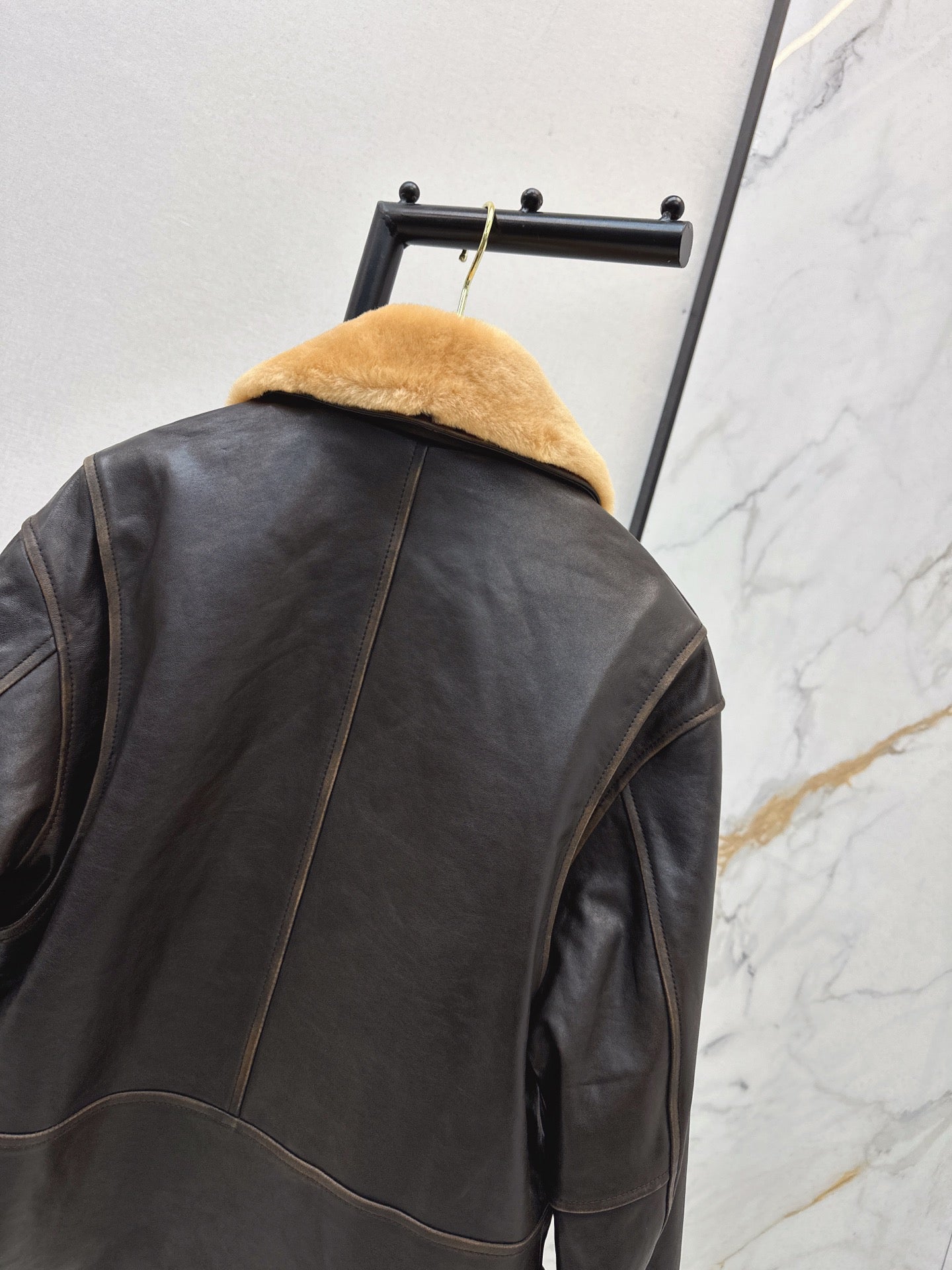 25 New fur collar motorcycle jacket sheepskin jacket(KHAKI/BLACK)