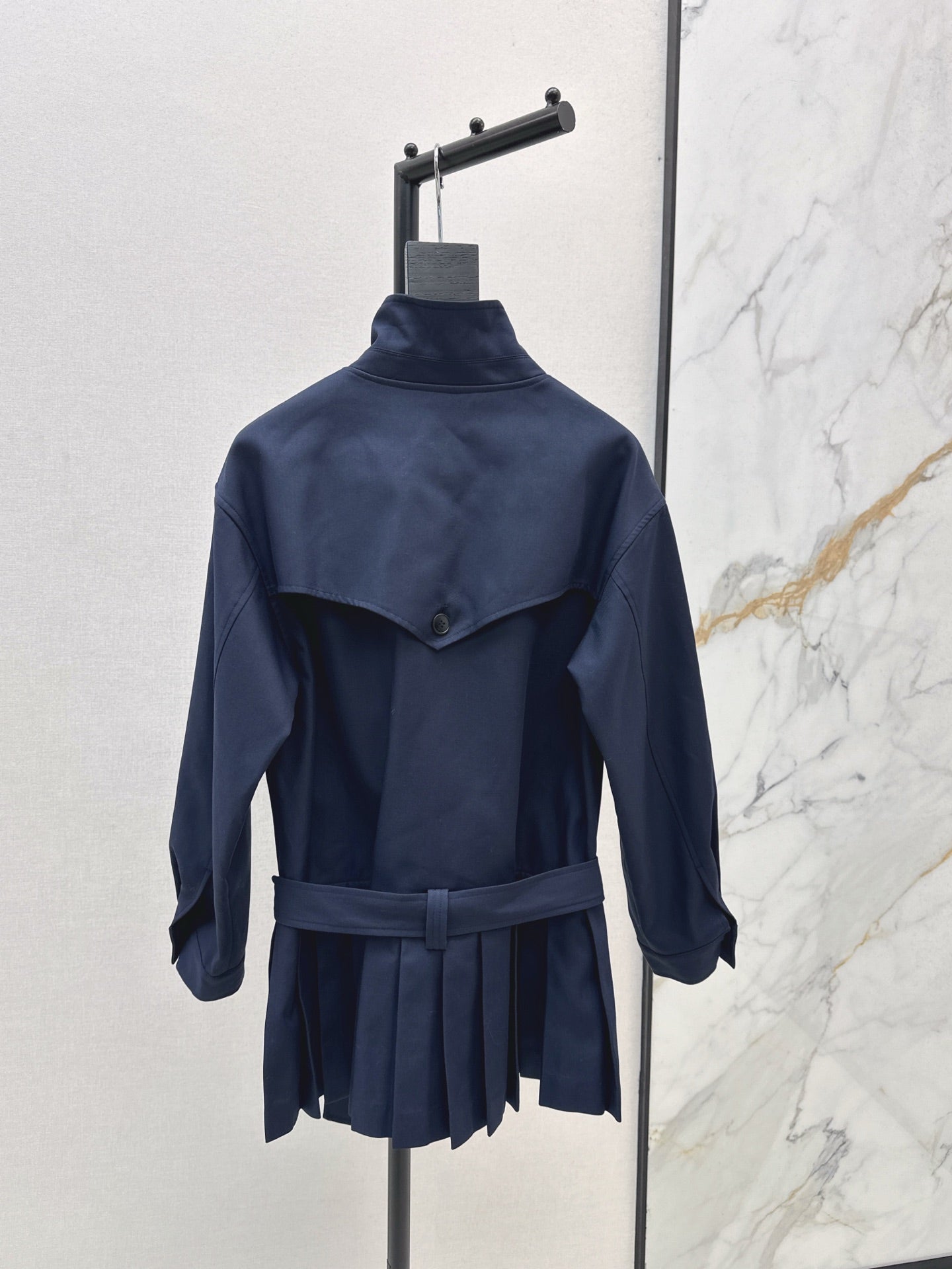 25 New wide shoulder silhouette stand up collar pleated windbreaker jacket(KHAKI/NAVY)