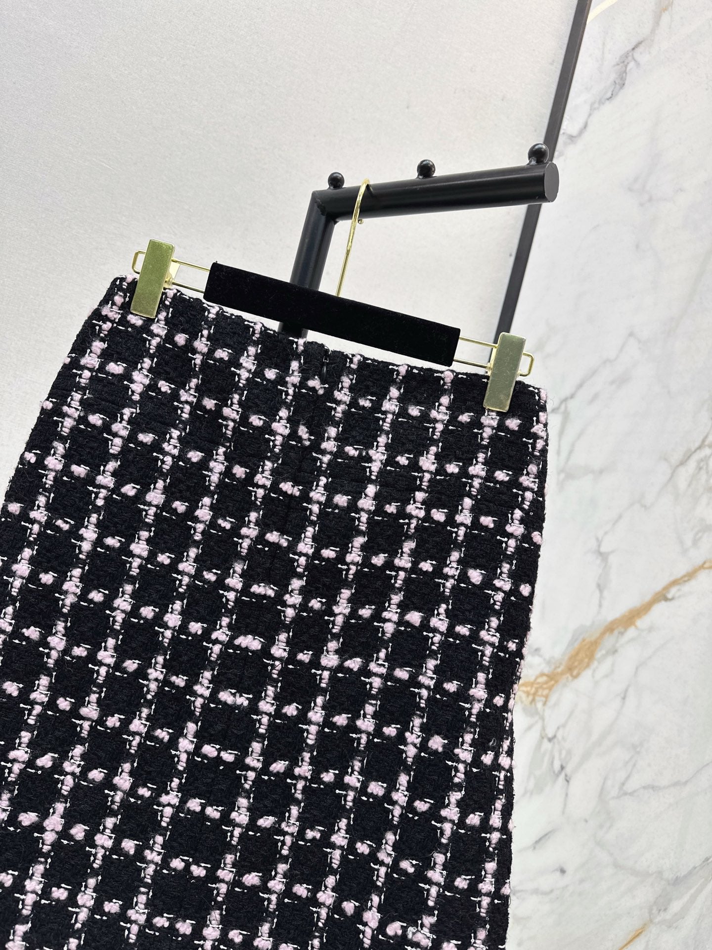 25 New style positioning plaid woven short jacket + A-line skirt set